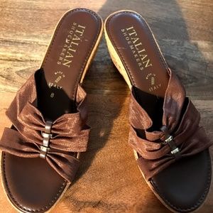 Italian Shoemakers Women's Brown Wedge Sandals 8